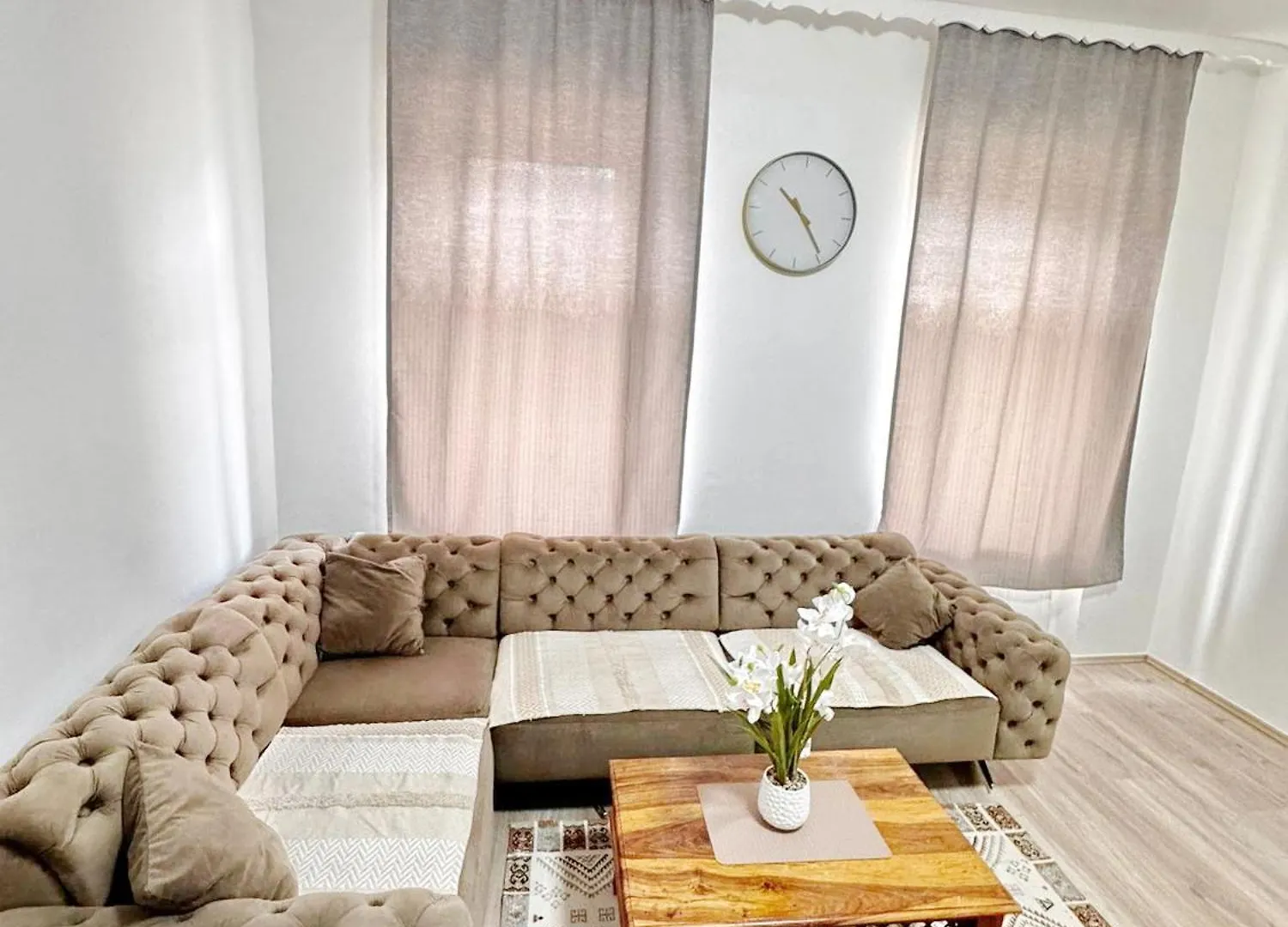 Lovely Apartment - 15 Min From Airport & City Center, 5 Min From Vienna Main-Bus Station Ez10B Østrig