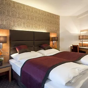 Hotel Club Cortina, Vienne