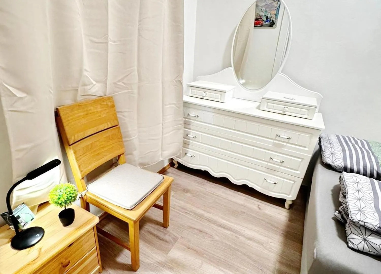 Lovely Apartment - 15 Min From Airport & City Center, 5 Min From Vienna Main-Bus Station Ez10B 0*,